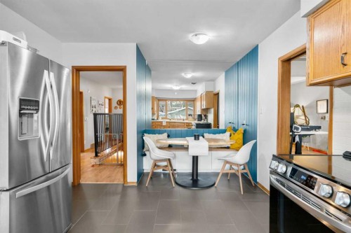 7 Creston Crescent Nw, Calgary, AB - Indoor