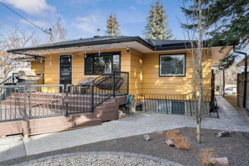 7 Creston Crescent Nw, Calgary, AB - Outdoor With Deck Patio Veranda