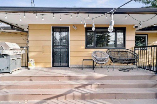 7 Creston Crescent Nw, Calgary, AB - Outdoor With Exterior