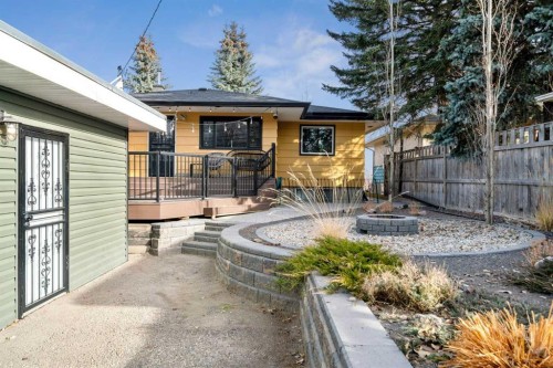 7 Creston Crescent Nw, Calgary, AB - Outdoor With Deck Patio Veranda