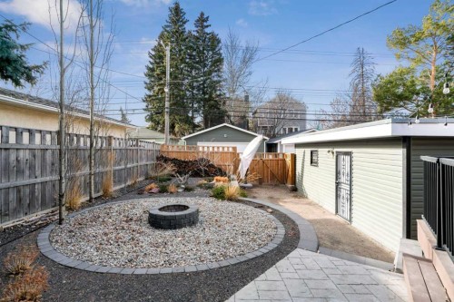 7 Creston Crescent Nw, Calgary, AB - Outdoor