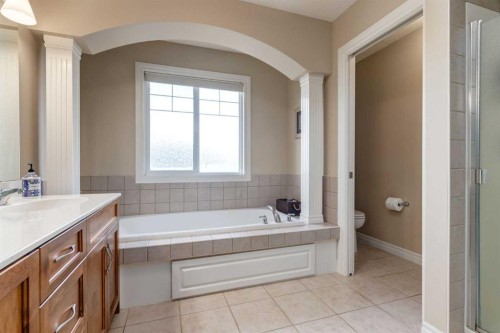 227 Tuscany Glen Park Nw, Calgary, AB - Indoor Photo Showing Bathroom