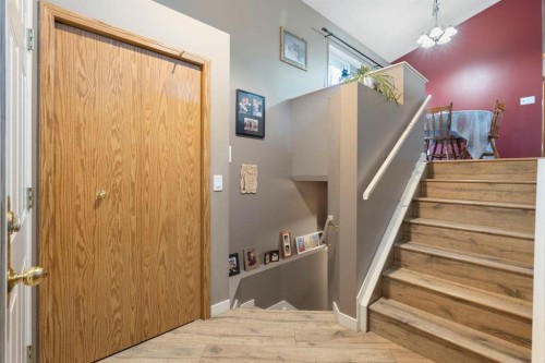 204 Hidden Spring Green Nw, Calgary, AB - Indoor Photo Showing Other Room