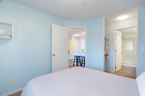 2316-81 Legacy Boulevard Se, Calgary, AB - Indoor Photo Showing Bedroom