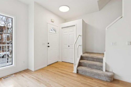 3330 19 Avenue Sw, Calgary, AB - Indoor Photo Showing Other Room