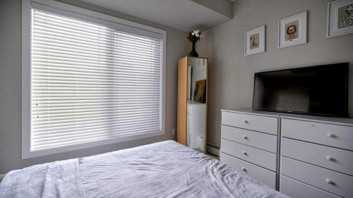 410-150 Auburn Meadows Manor Se, Calgary, AB - Indoor Photo Showing Bedroom