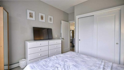 410-150 Auburn Meadows Manor Se, Calgary, AB - Indoor Photo Showing Bedroom