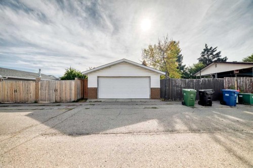 6712 23 Avenue Ne, Calgary, AB - Outdoor