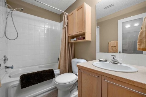 702 Patterson View Sw, Calgary, AB - Indoor Photo Showing Bathroom