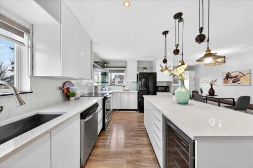 2103 Country Hills Circle Nw, Calgary, AB - Indoor Photo Showing Kitchen With Upgraded Kitchen