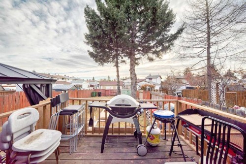 6411 26 Avenue Ne, Calgary, AB - Outdoor With Deck Patio Veranda