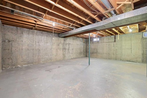 27 Sunmount Crescent Se, Calgary, AB - Indoor Photo Showing Basement