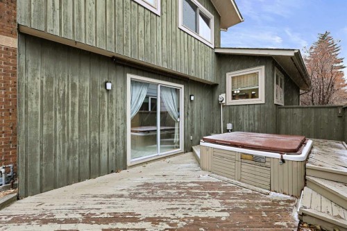 27 Sunmount Crescent Se, Calgary, AB - Outdoor With Exterior