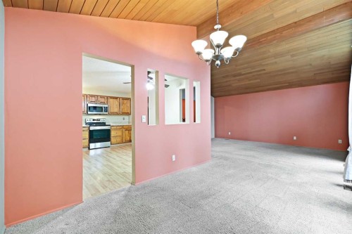 27 Sunmount Crescent Se, Calgary, AB - Indoor