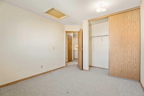 24 Martindale Boulevard Ne, Calgary, AB - Indoor Photo Showing Other Room
