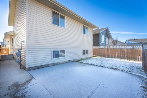 24 Martindale Boulevard Ne, Calgary, AB - Outdoor With Exterior