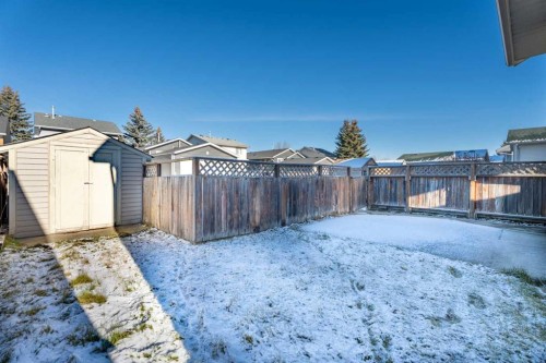 24 Martindale Boulevard Ne, Calgary, AB - Outdoor