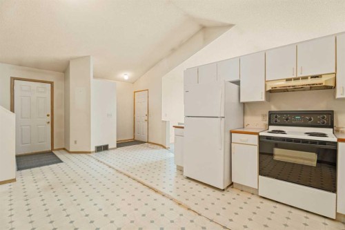 24 Martindale Boulevard Ne, Calgary, AB - Indoor Photo Showing Kitchen