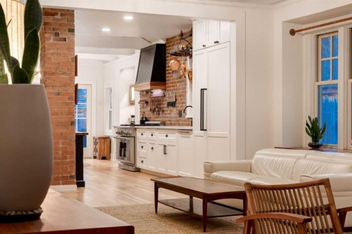 1912 11 Street Sw, Calgary, AB - Indoor