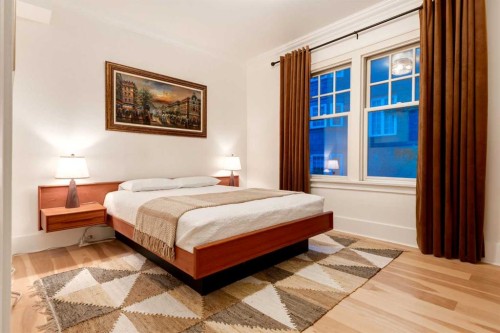 1912 11 Street Sw, Calgary, AB - Indoor Photo Showing Bedroom