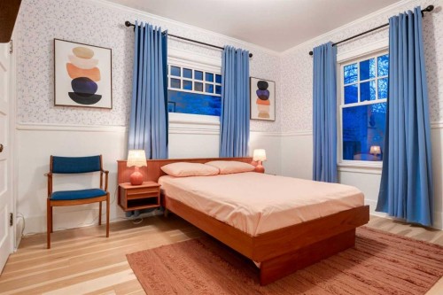 1912 11 Street Sw, Calgary, AB - Indoor Photo Showing Bedroom