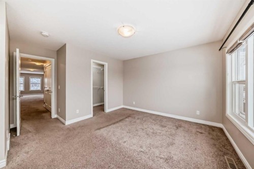 34 Cranbrook Hill Se, Calgary, AB - Indoor Photo Showing Other Room