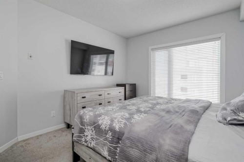 1318-604 East Lake Boulevard Ne, Airdrie, AB - Indoor Photo Showing Bedroom