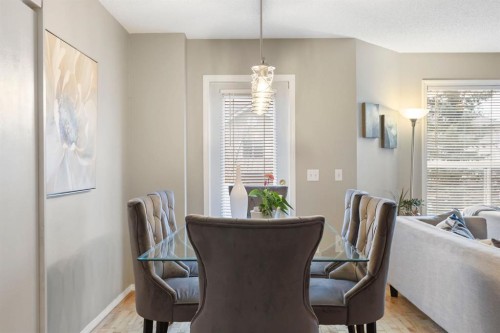 120 Douglas Glen Park Se, Calgary, AB - Indoor Photo Showing Dining Room