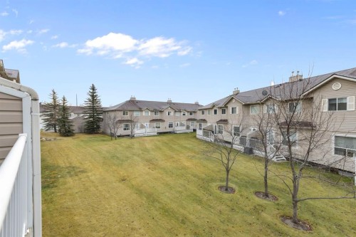 120 Douglas Glen Park Se, Calgary, AB - Outdoor