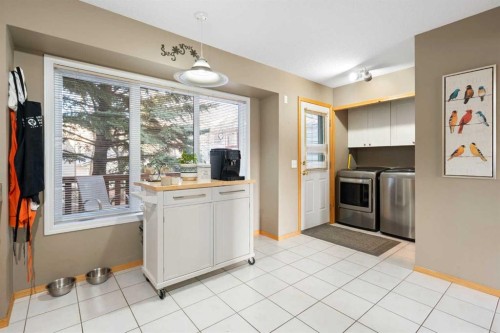 90 Patina Rise Sw, Calgary, AB - Indoor Photo Showing Kitchen