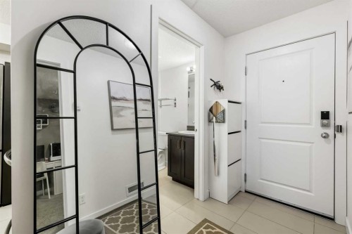 2212-81 Legacy Boulevard Se, Calgary, AB - Indoor Photo Showing Other Room