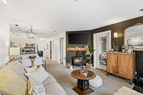 2212-81 Legacy Boulevard Se, Calgary, AB - Indoor Photo Showing Living Room