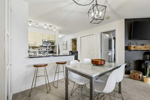 2212-81 Legacy Boulevard Se, Calgary, AB - Indoor Photo Showing Dining Room