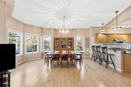 98 Mt Alberta Manor Se, Calgary, AB - Indoor Photo Showing Other Room