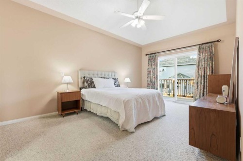 98 Mt Alberta Manor Se, Calgary, AB - Indoor Photo Showing Bedroom