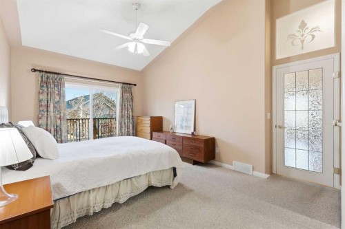 98 Mt Alberta Manor Se, Calgary, AB - Indoor Photo Showing Bedroom
