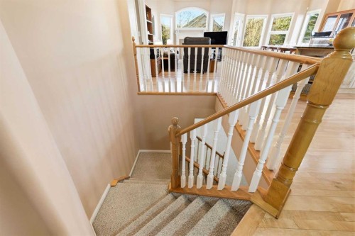 98 Mt Alberta Manor Se, Calgary, AB - Indoor Photo Showing Other Room