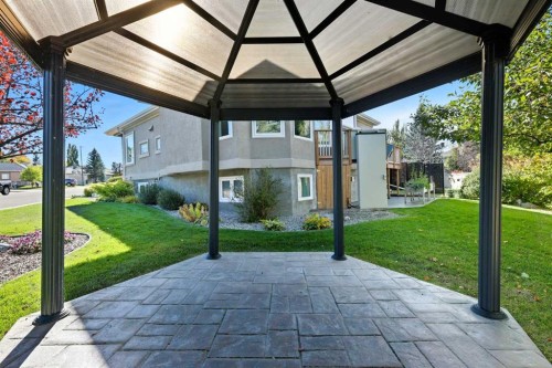 98 Mt Alberta Manor Se, Calgary, AB - Outdoor