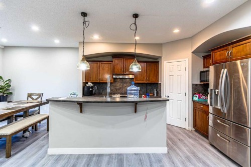 183 West Creek Landing, Chestermere, AB - Indoor Photo Showing Kitchen