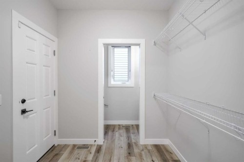 28 Willow Street, Cochrane, AB - Indoor