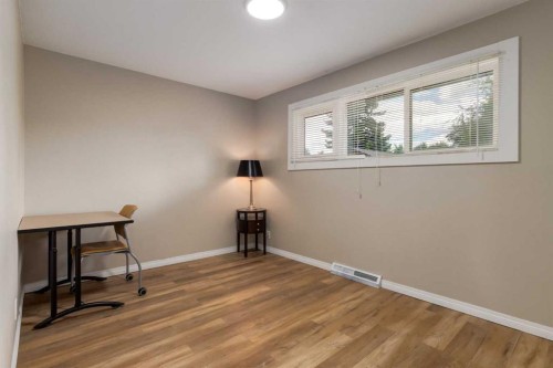 1321 39 Street Se, Calgary, AB - Indoor Photo Showing Other Room