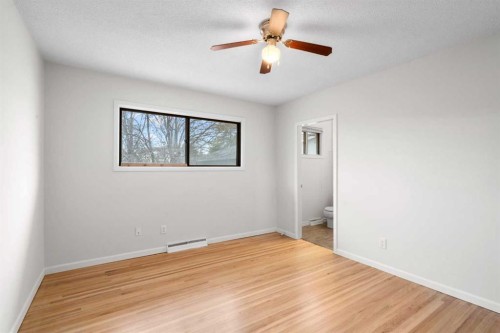 10631 Elbow Drive Sw, Calgary, AB - Indoor Photo Showing Other Room