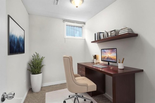 10631 Elbow Drive Sw, Calgary, AB - Indoor Photo Showing Office