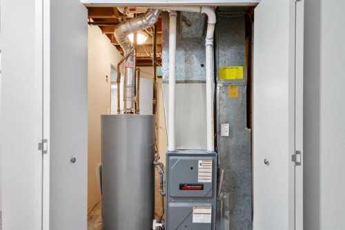 10631 Elbow Drive Sw, Calgary, AB - Indoor Photo Showing Basement