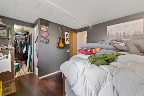 270065 Township Road 235, Rural Rocky View County, AB - Indoor Photo Showing Bedroom