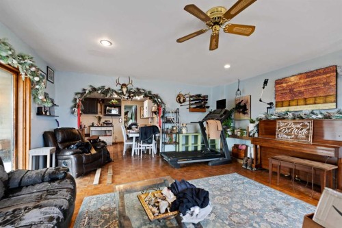 270065 Township Road 235, Rural Rocky View County, AB - Indoor