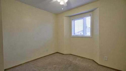 32 Mt Aberdeen Manor Se, Calgary, AB - Indoor Photo Showing Other Room