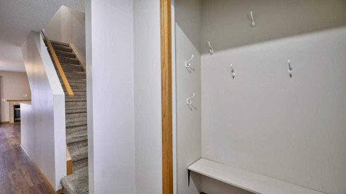 32 Mt Aberdeen Manor Se, Calgary, AB - Indoor Photo Showing Other Room
