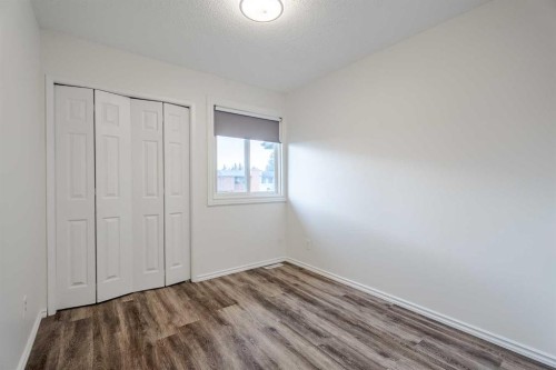 D-11111 Oakfield Drive Sw, Calgary, AB - Indoor Photo Showing Other Room