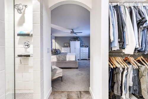 31 Tusslewood View Nw, Calgary, AB - Indoor With Storage